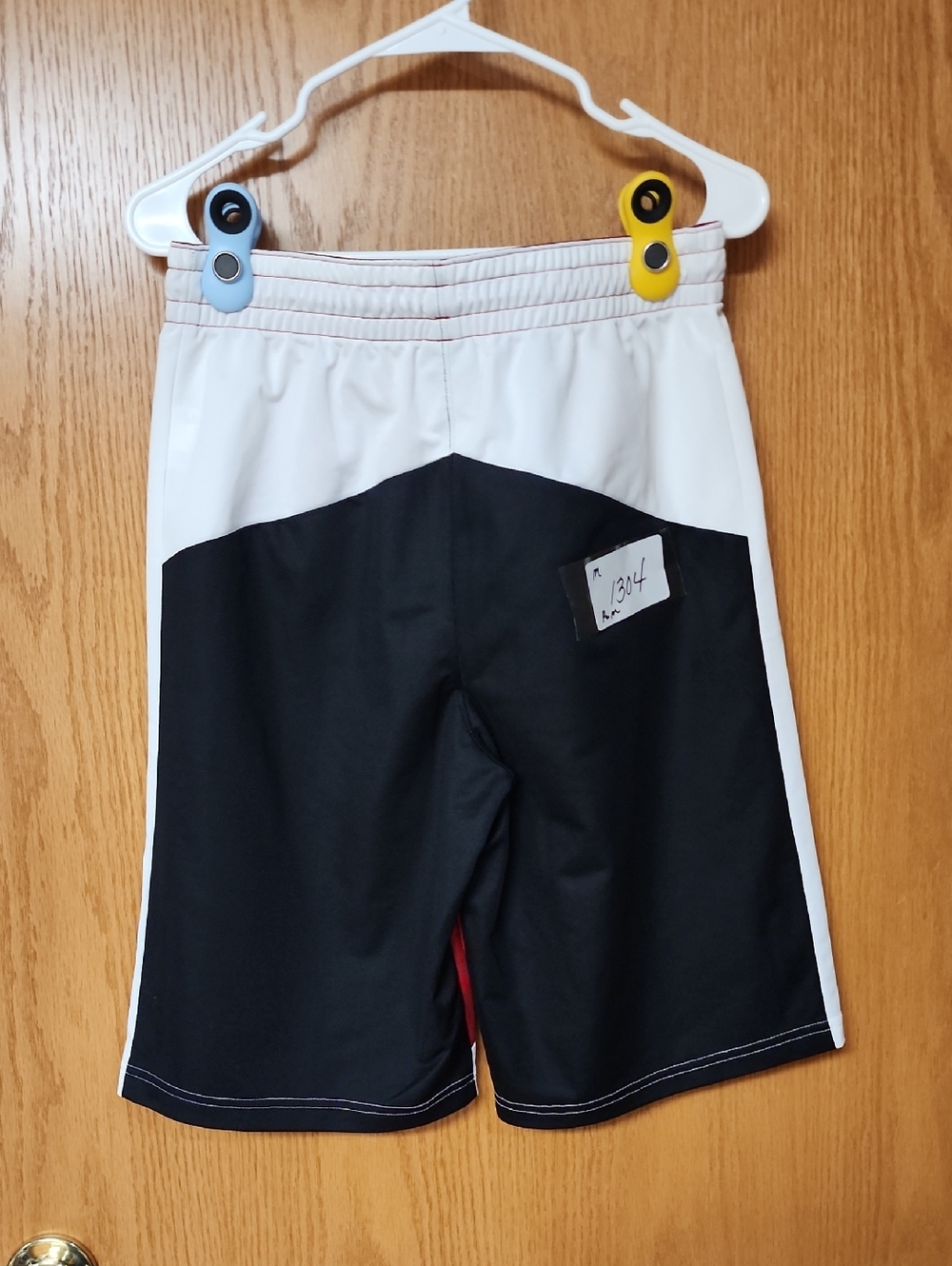 Air Jordan Two-Tone Black and White Athletic Shorts Mens M number 1304